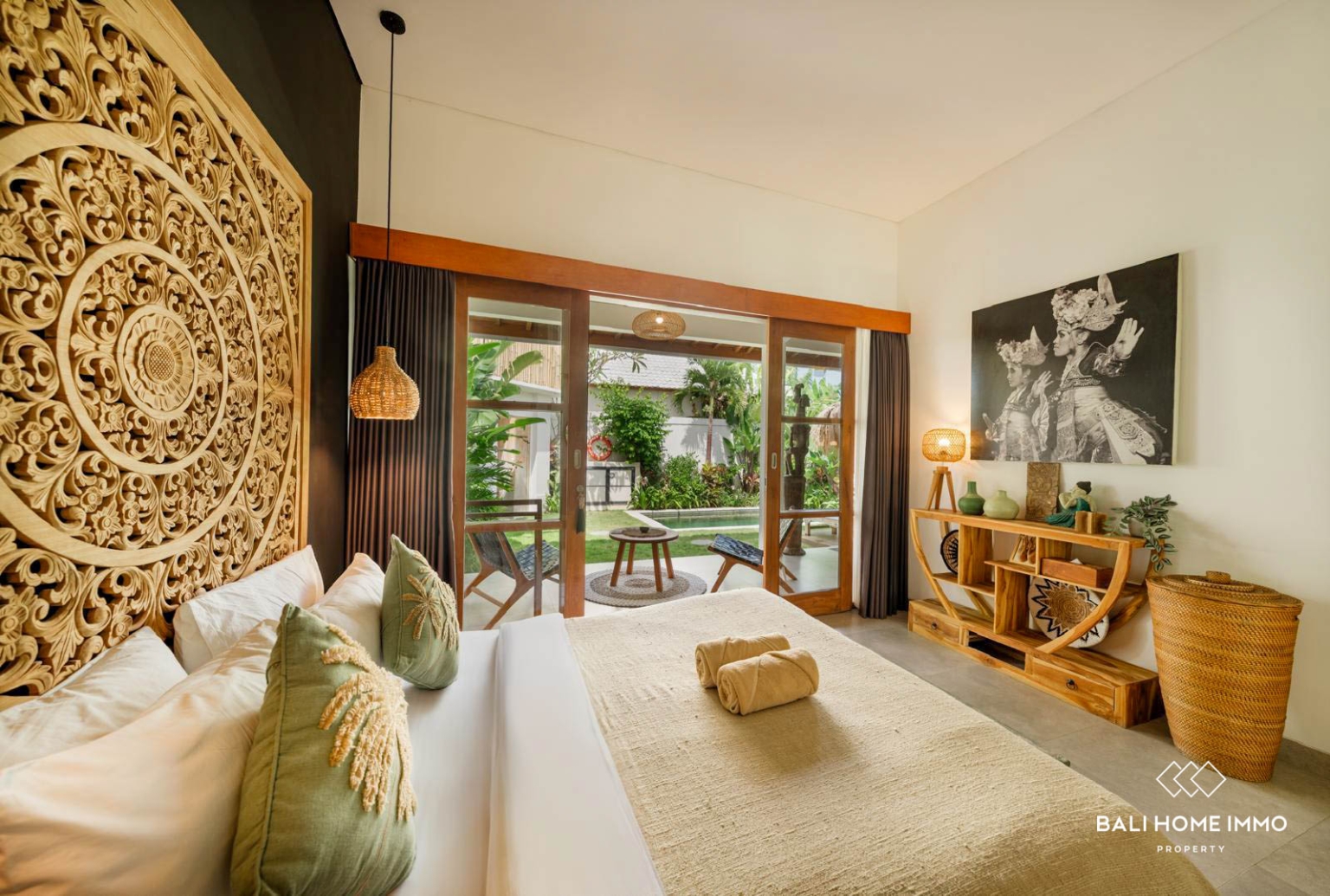 Immersive 1 bedroom Villa for sale Leasehold in Kerobokan Bali view 13