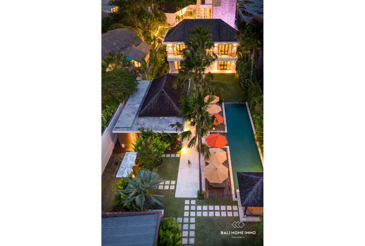 Immersive Tropical 6 bedroom Villa for sale Leasehold in Batu Bolong view 21