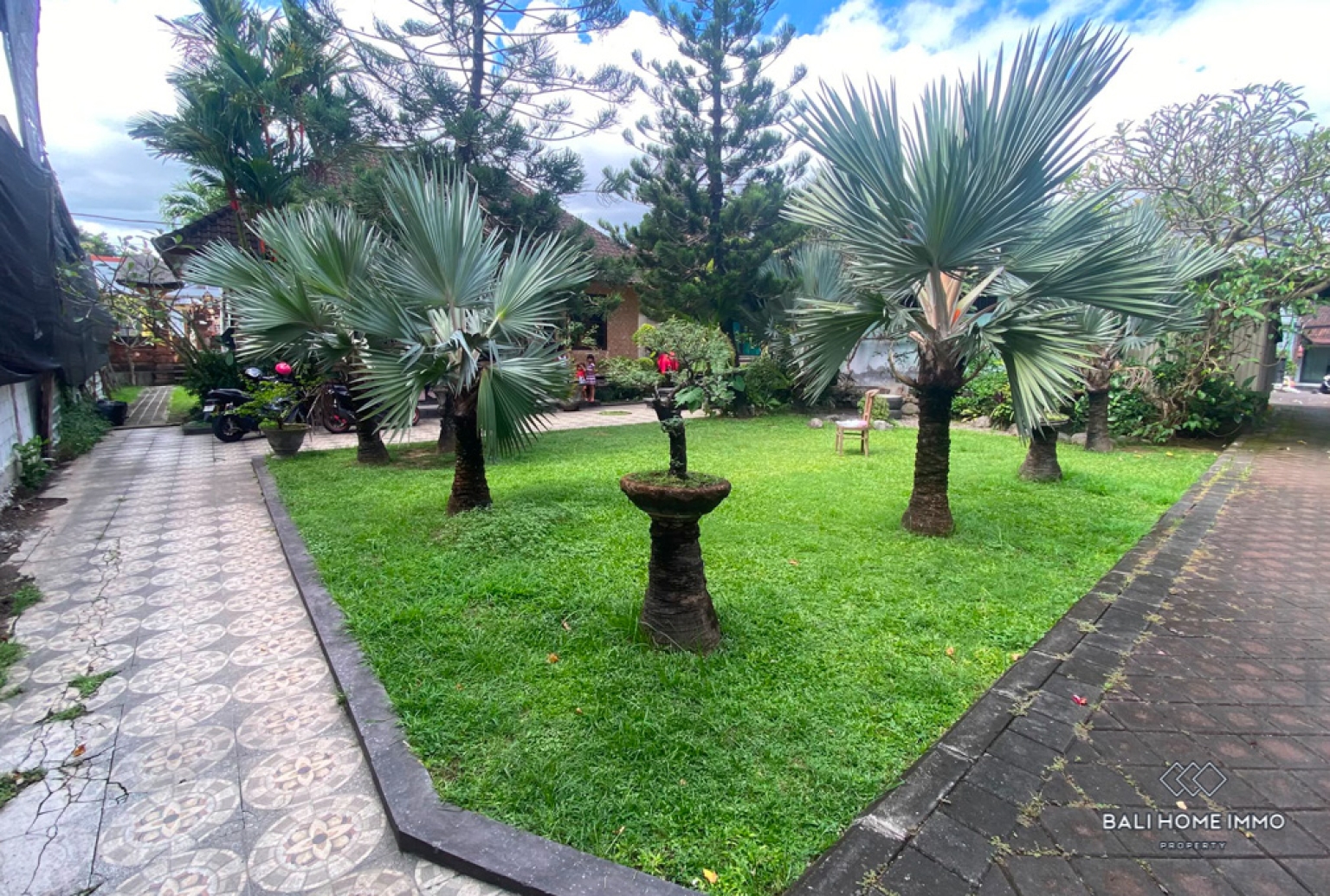 Land for Sale in Bali Canggu Batu Bolong-Echo Beach view 3