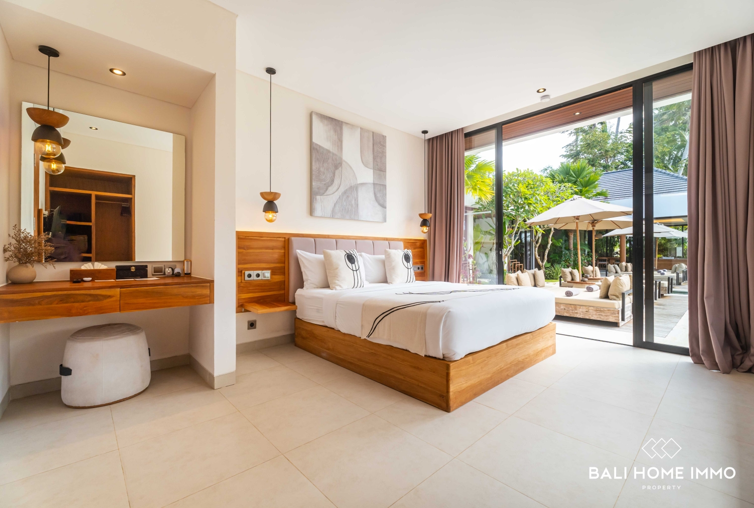 Luxurious 4 bedroom Villa with Stunning Rice Field & Mountain Views in Singapadu view 17