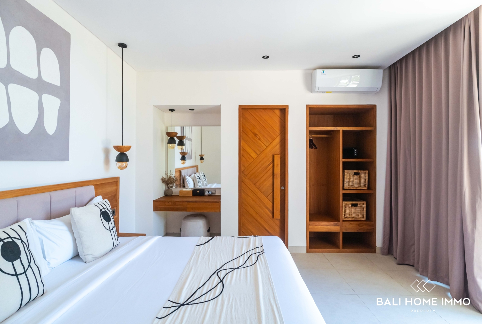 Luxurious 4 bedroom Villa with Stunning Rice Field & Mountain Views in Singapadu view 14