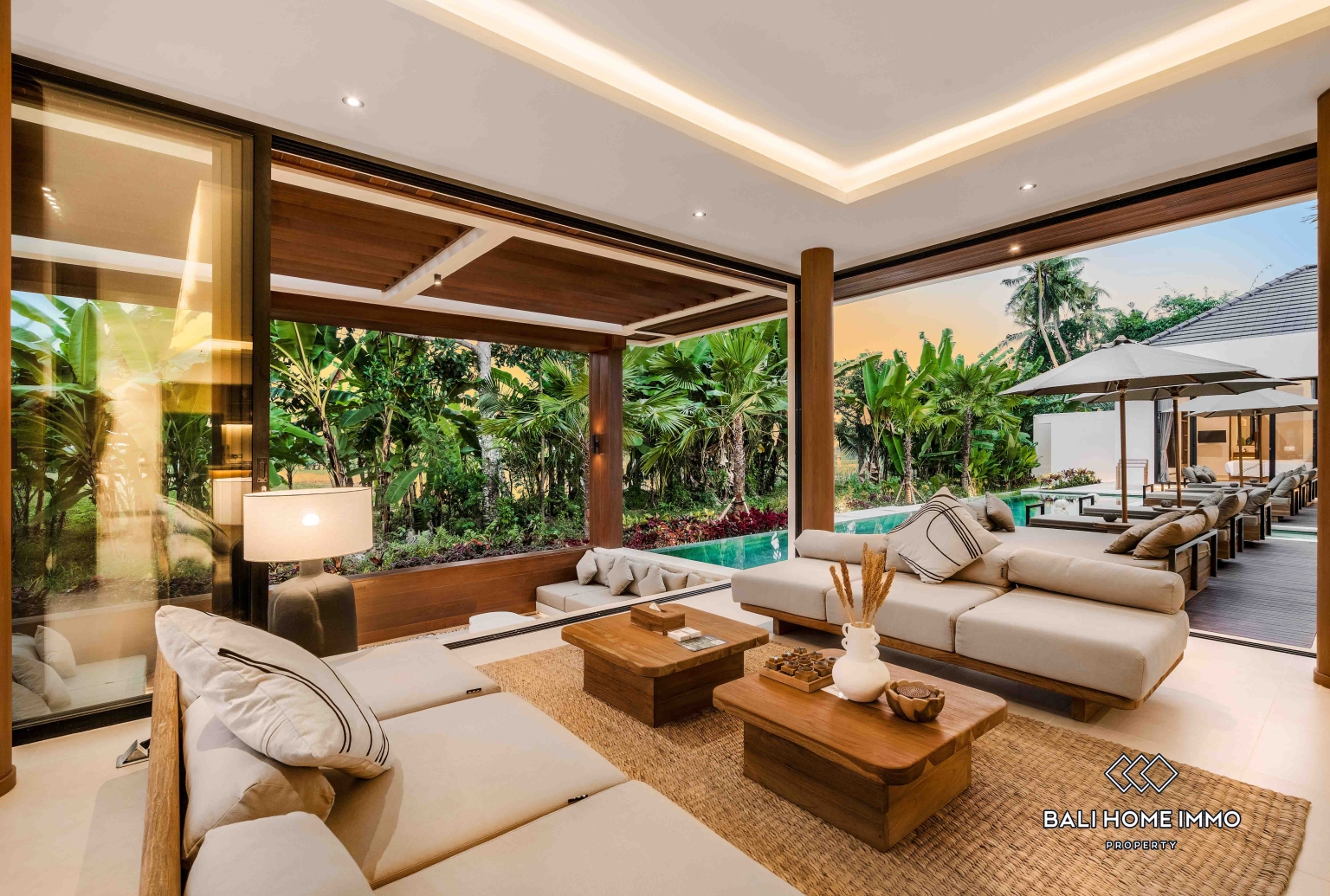Luxurious 4 bedroom Villa with Stunning Rice Field & Mountain Views in Singapadu view 3