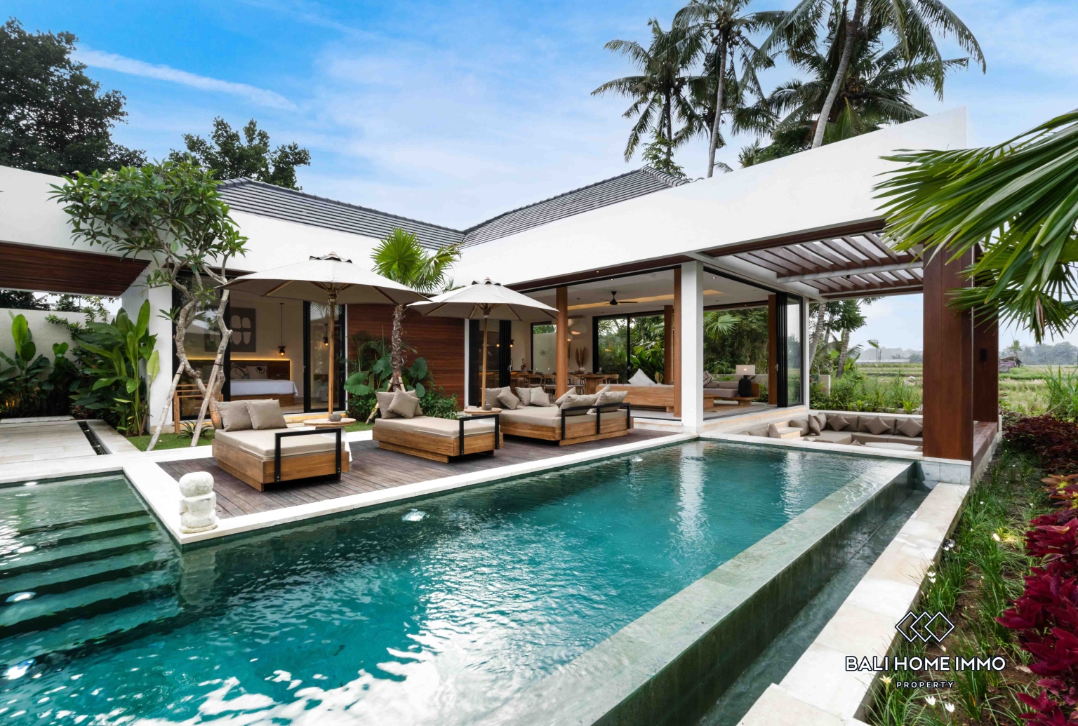 Luxurious 4 bedroom Villa with Stunning Rice Field & Mountain Views in Singapadu view 2