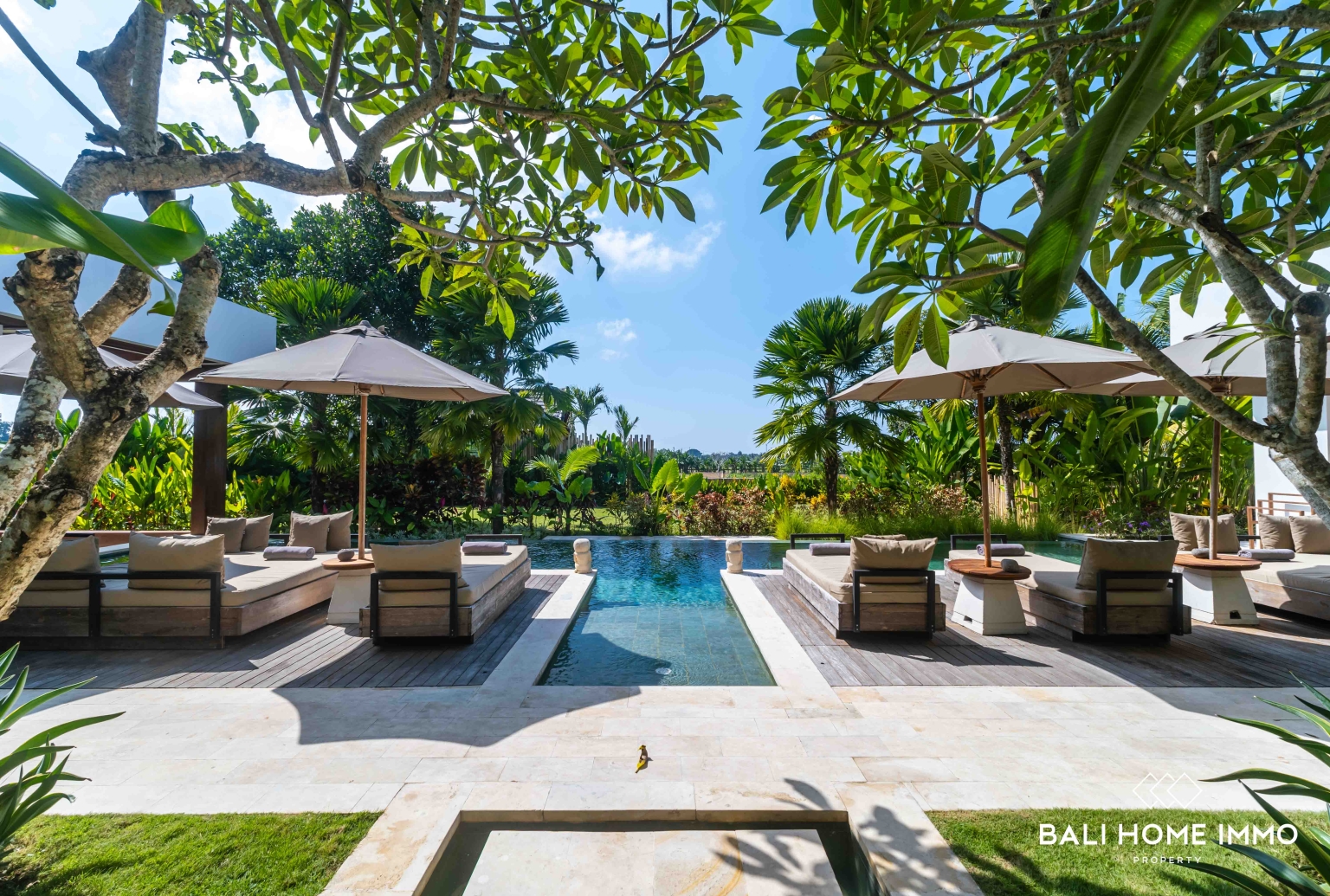 Luxurious 4 bedroom Villa with Stunning Rice Field & Mountain Views in Singapadu view 26