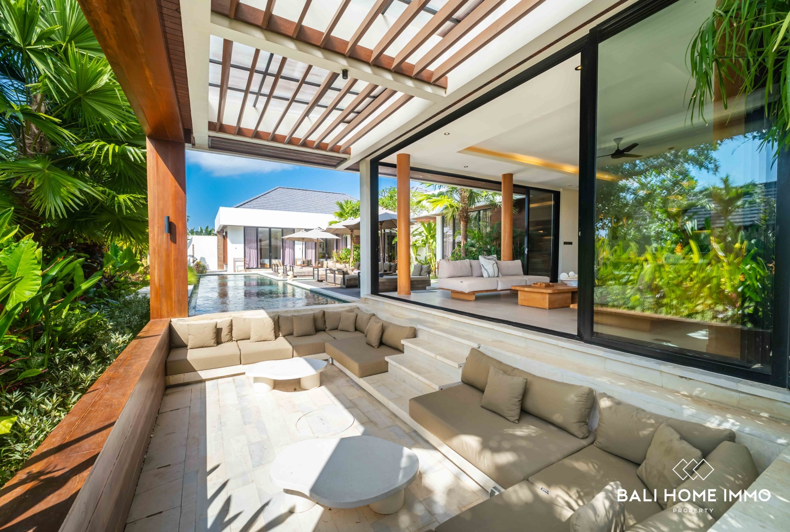 Luxurious 4 bedroom Villa with Stunning Rice Field & Mountain Views in Singapadu view 2