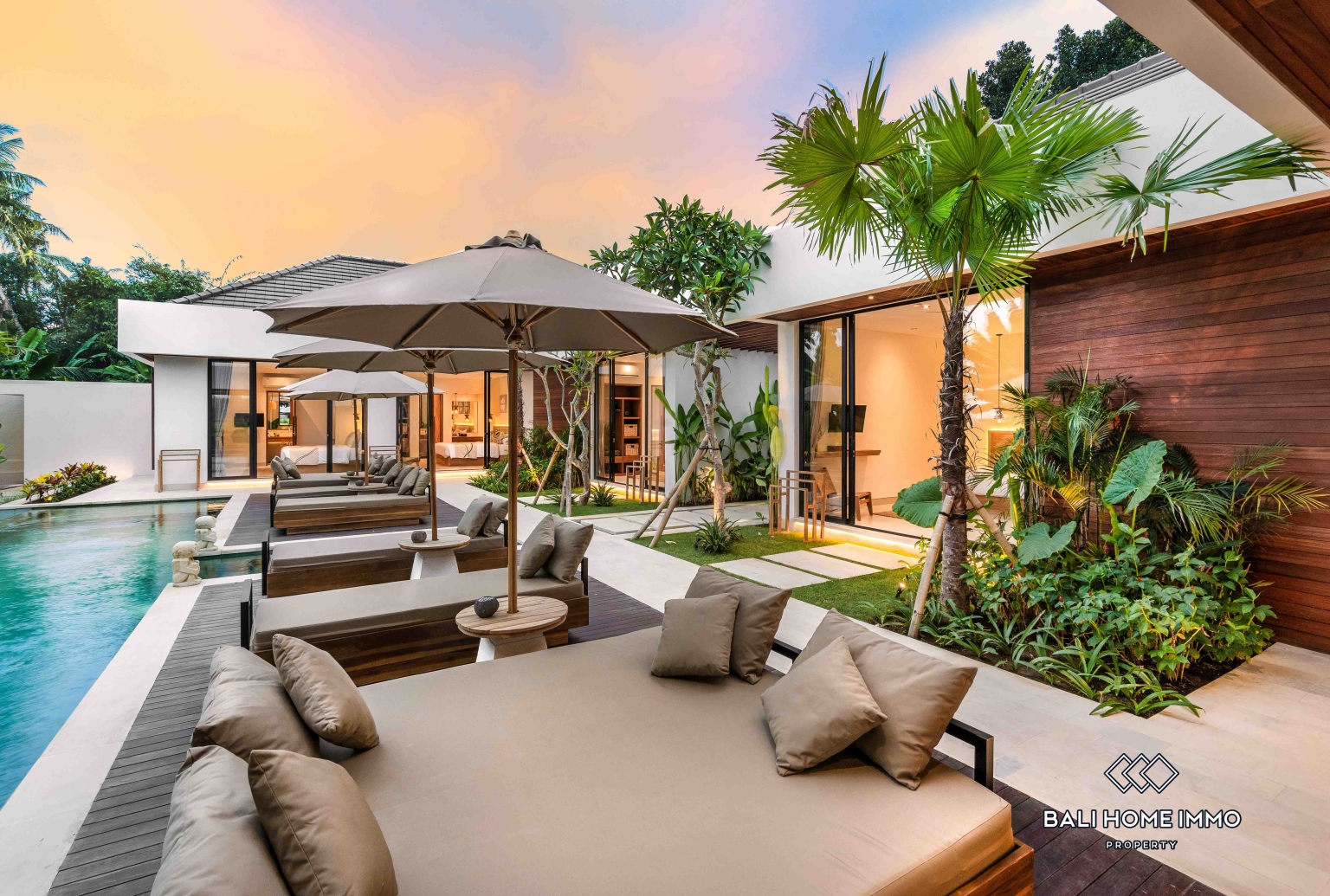 Luxurious 4 bedroom Villa with Stunning Rice Field & Mountain Views in Singapadu view 21