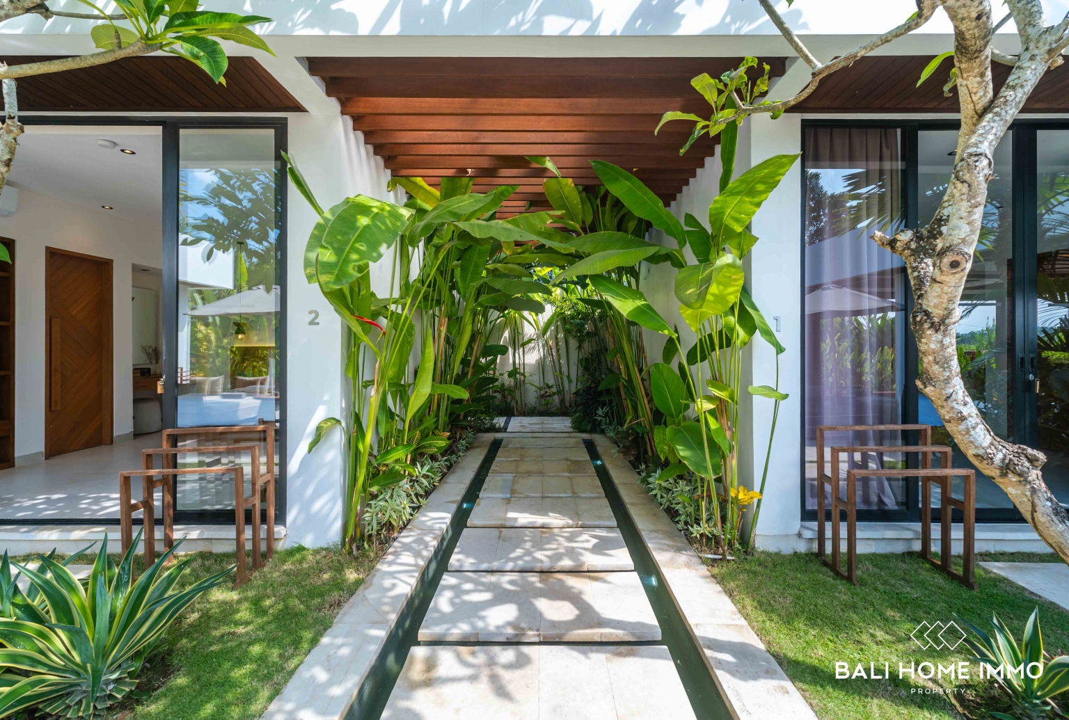 Luxurious 4 bedroom Villa with Stunning Rice Field & Mountain Views in Singapadu view 30