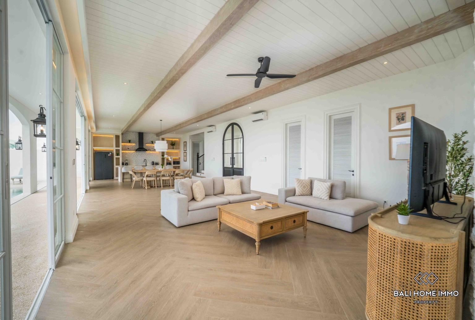 Villa de luxe de 4 chambres avec vue sur l'océan à louer à l'année ou au mois à Ungasan view 6