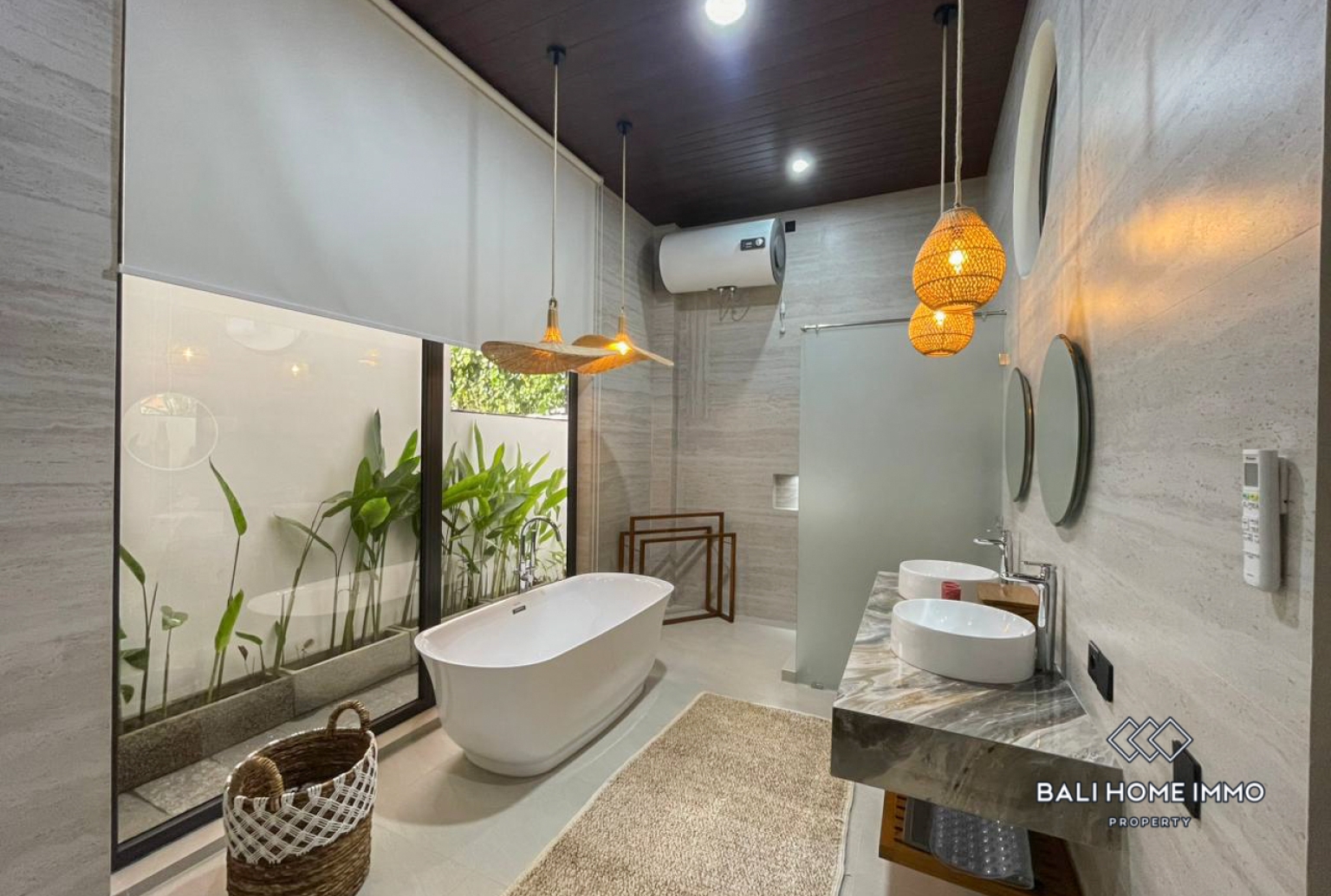 LUXURIOUS 5 BEDROOM VILLA ESTATE FOR SALE NEAR PANDAWA BEACH view 20