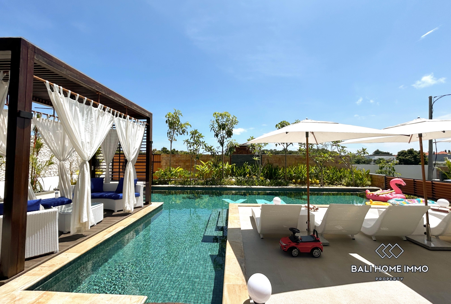 VILLA DE LUXE DE 5 CHAMBRES À VENDRE PRÈS DE LA PLAGE DE PANDAWA view 2