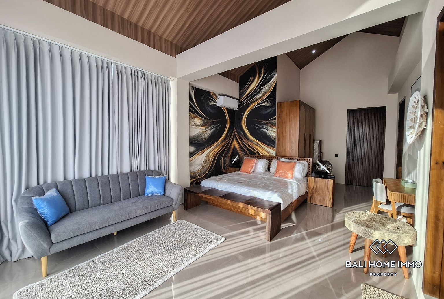 LUXURIOUS 5 BEDROOM VILLA ESTATE FOR SALE NEAR PANDAWA BEACH view 18