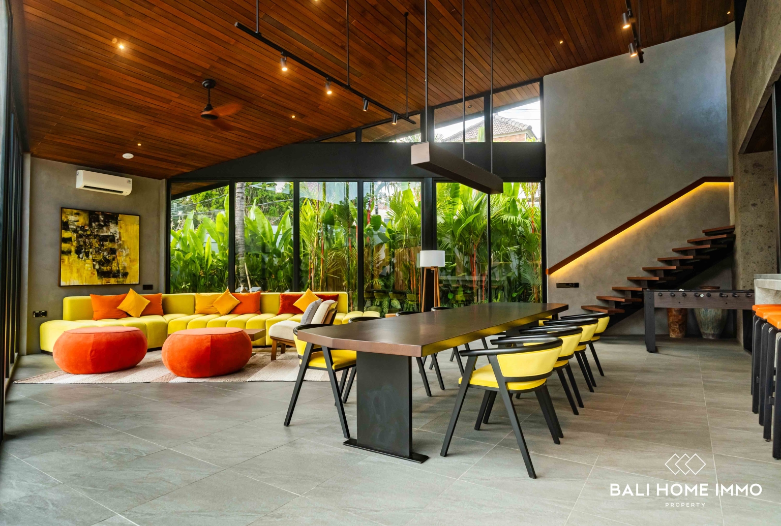 Luxurious 5 Bedroom Villa for Sale Freehold in Bali Canggu Batu bolong beach view 5