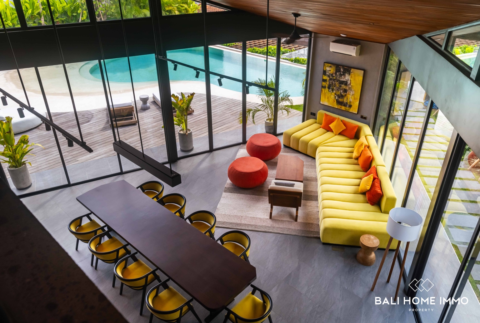 Luxurious 5 Bedroom Villa for Sale Freehold in Bali Canggu Batu bolong beach view 2