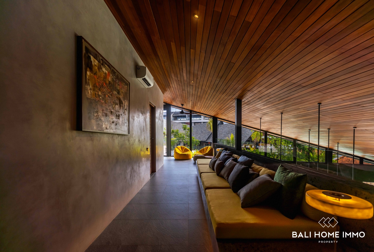 Luxurious 5 Bedroom Villa for Sale Freehold in Bali Canggu Batu bolong beach view 12