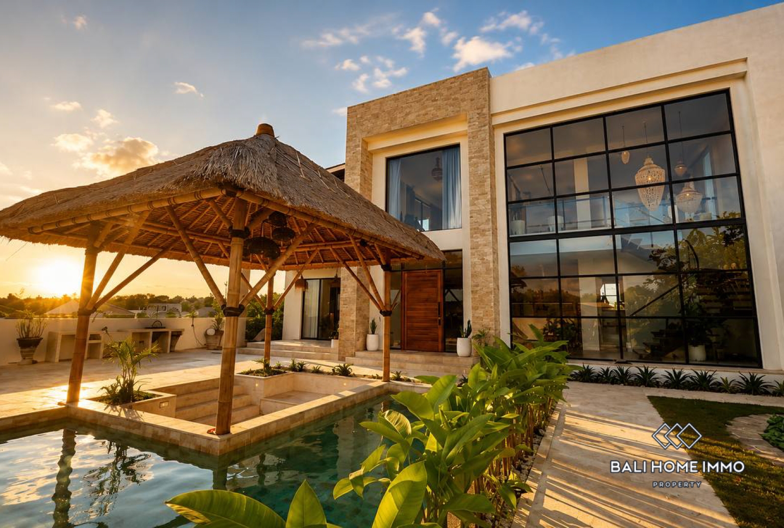 Luxueuse villa de 6 chambres avec vue sur l'océan à vendre près de la plage de Pandawa view 2