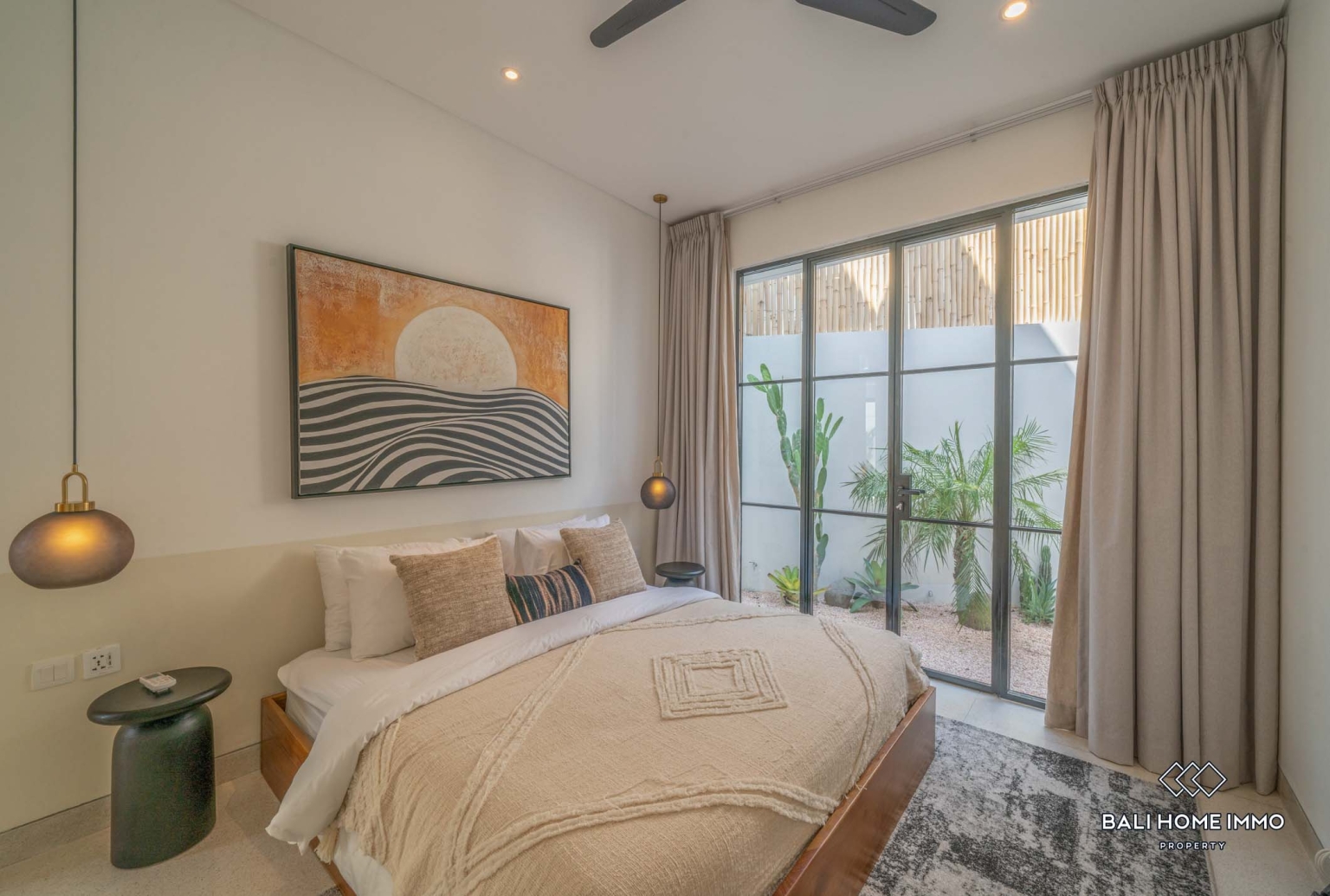 Luxurious move in ready 4 Bedrooms villa for sale leasehold in Bali Canggu Berawa view 14