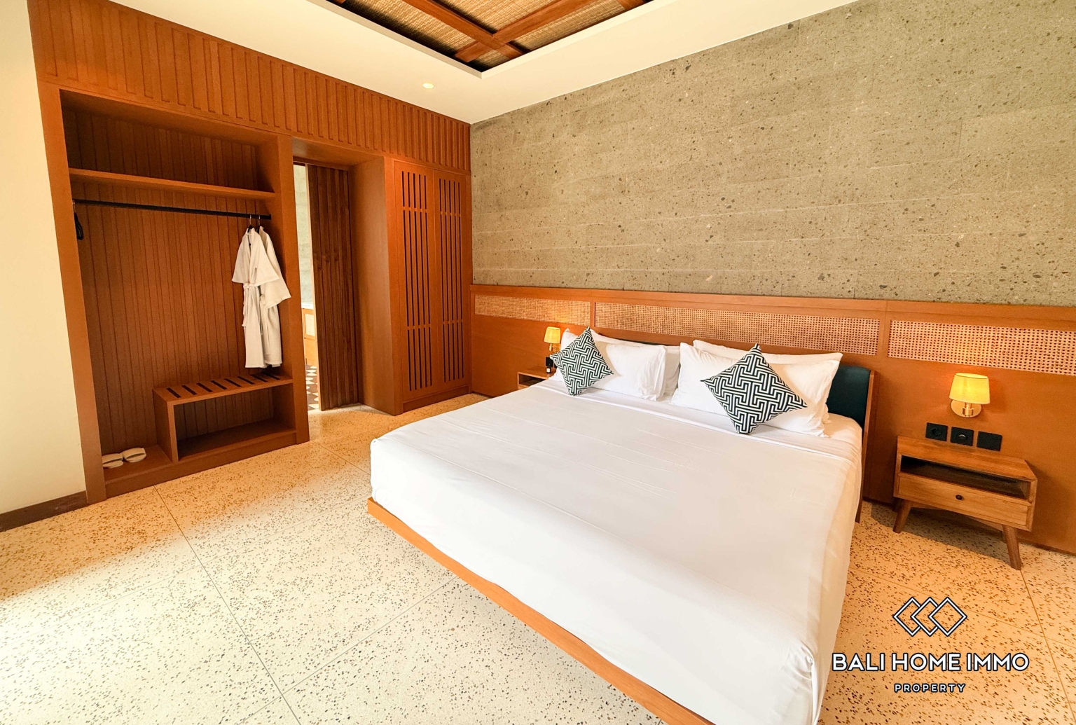 Luxury 2  Bedroom Villa For Rent in Canggu Berawa view 12