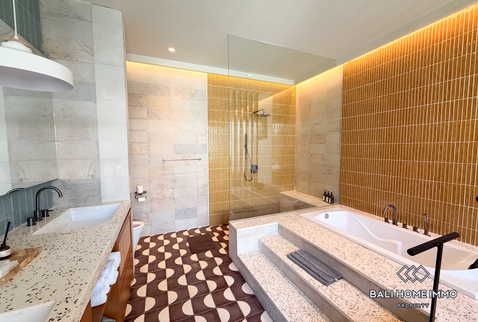 Luxury 2  Bedroom Villa For Rent in Canggu Berawa view 16
