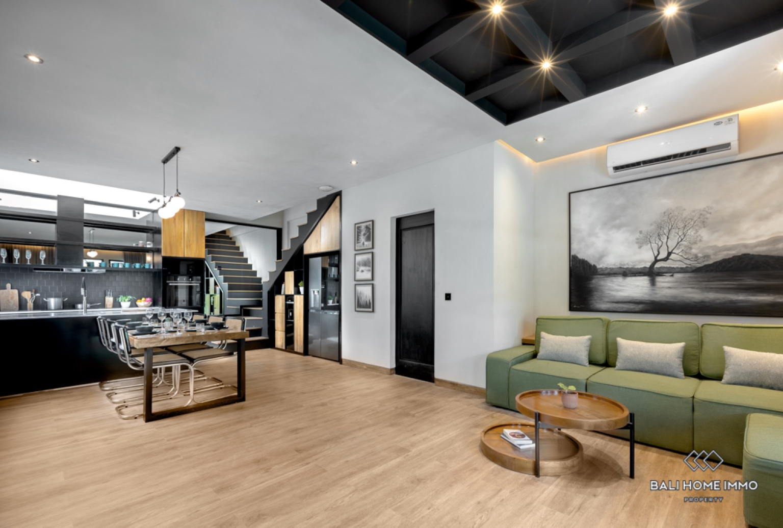 Luxury 3 Bedroom Beach Townhouse for sale near Berawa Beach view 3