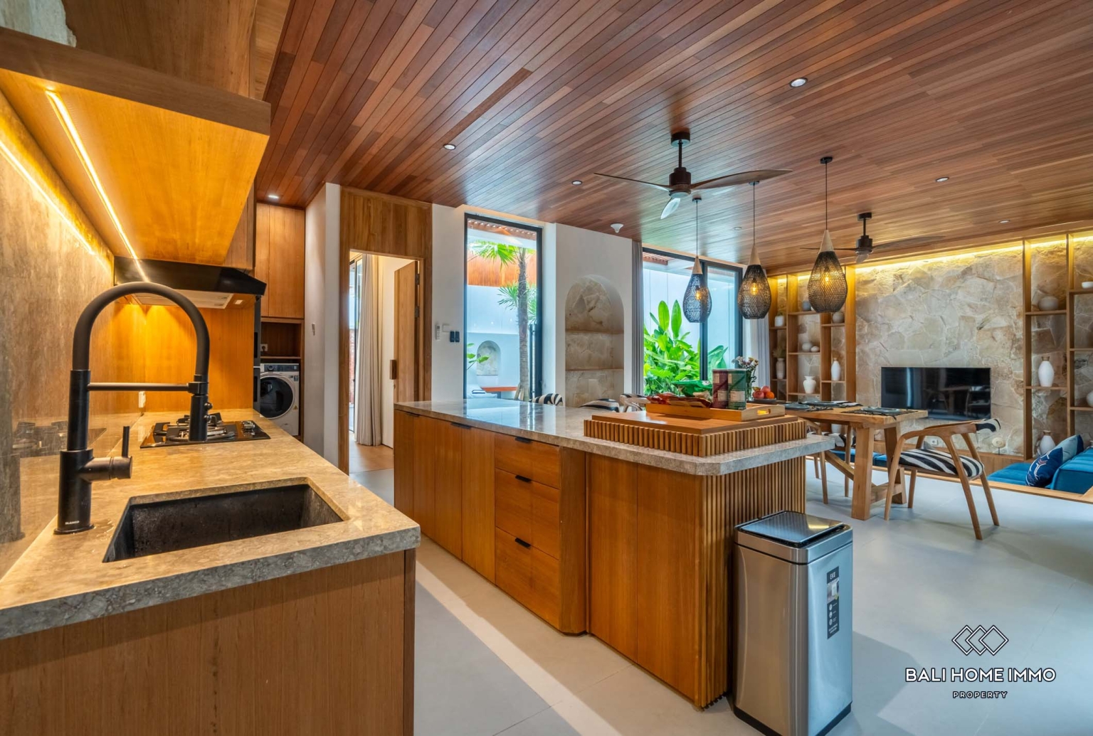 Luxury 3 Bedrooms villa with sauna for long-term rental in bali - Berawa view 9