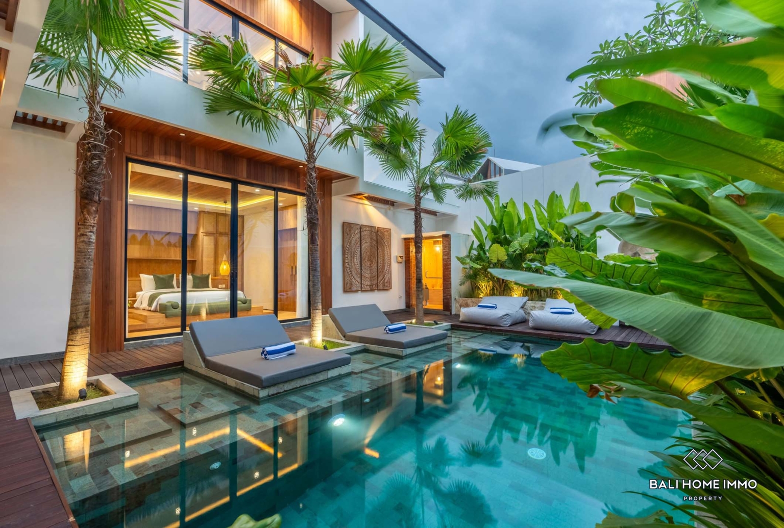 Luxury 3 Bedrooms villa with sauna for long-term rental in bali - Berawa view 2
