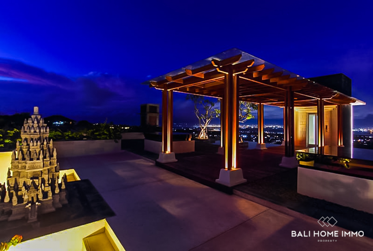 VILLA DE LUXE DE 4 CHAMBRES AVEC VUE SUR L'OCÉAN ET PERCH SUR LES COLLINES À VENDRE À PANDAWA view 20