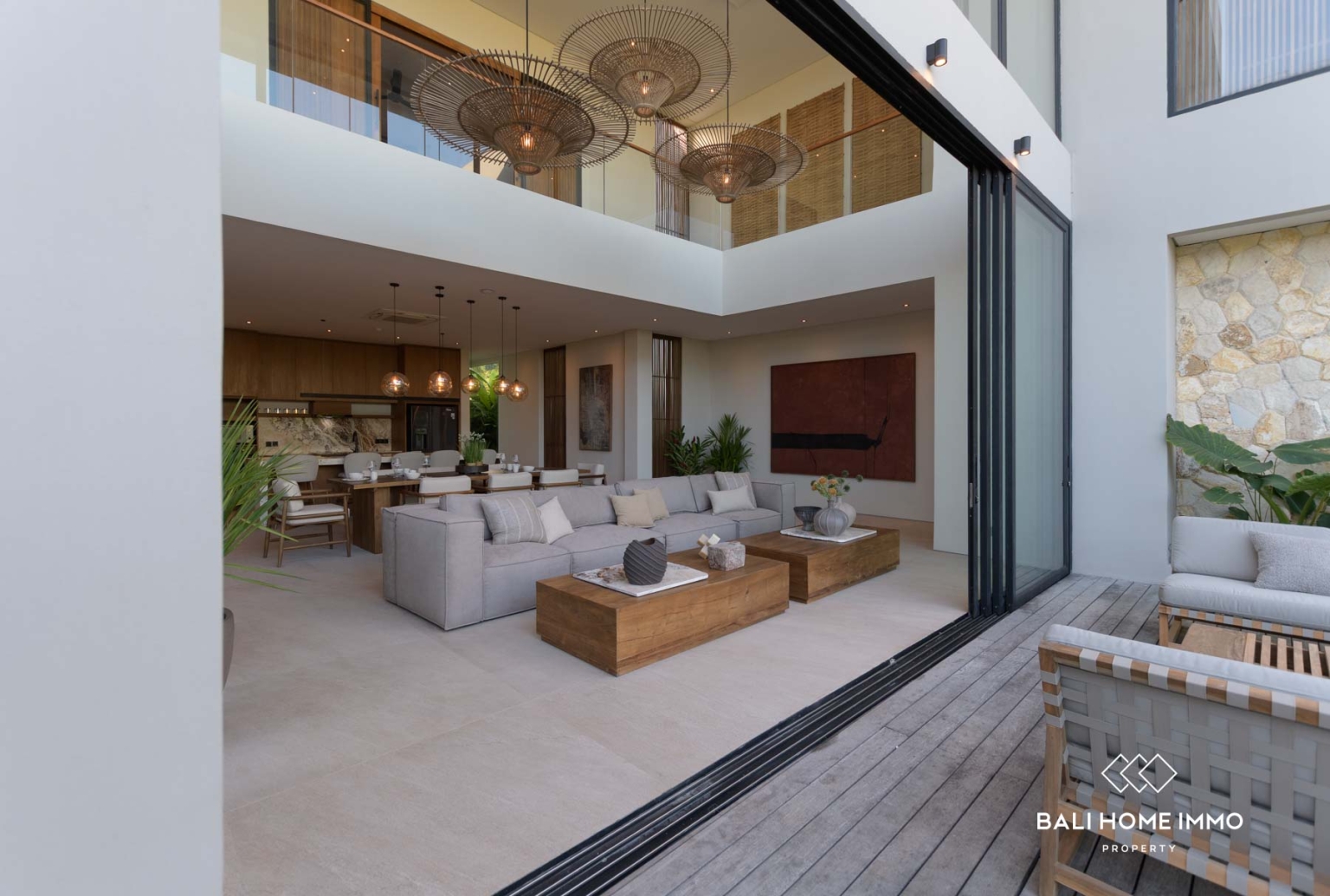 Villa de luxe de 4 chambres à vendre en bail emphytéotique à Pererenan, Bali view 3