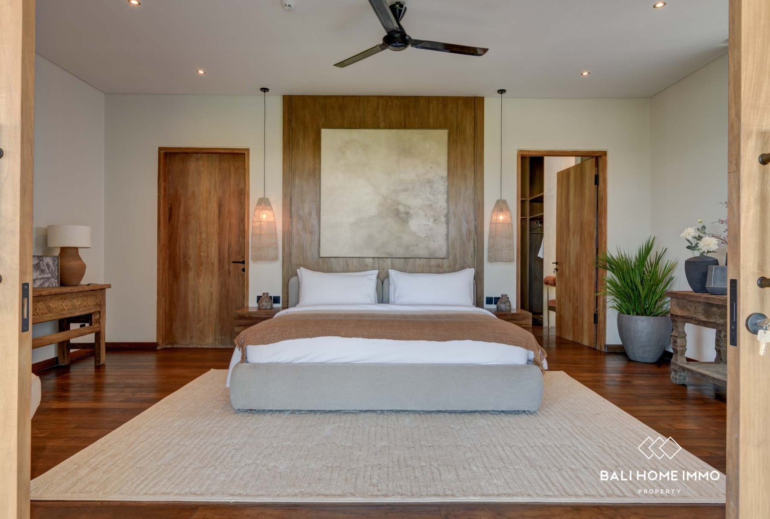 Villa de luxe de 4 chambres à vendre en bail emphytéotique à Pererenan, Bali view 14