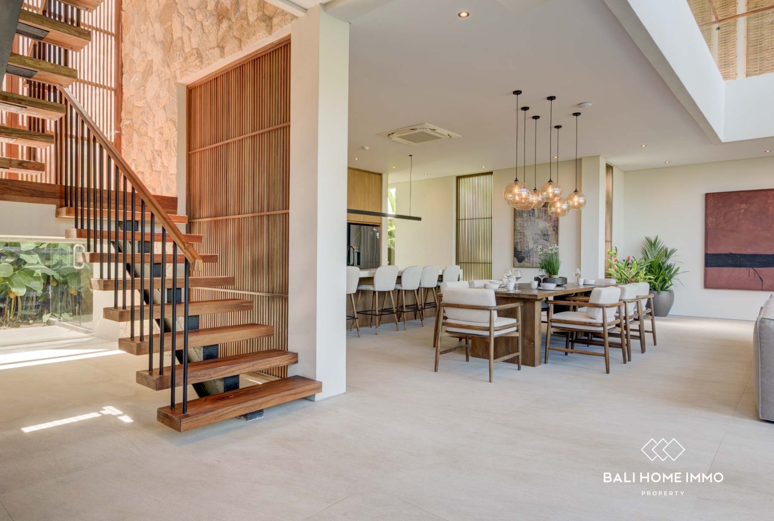 Villa de luxe de 4 chambres à vendre en bail emphytéotique à Pererenan, Bali view 8