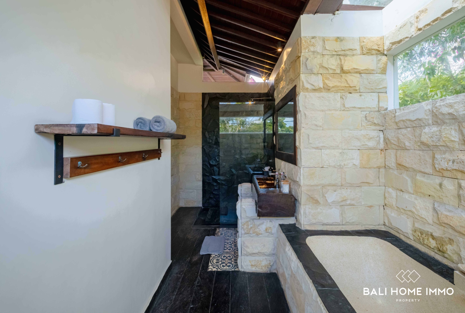 VILLA DE LUXE DE 5 CHAMBRES AVEC VUE SUR L'OCÉAN À VENDRE EN BAIL À BINGIN view 23