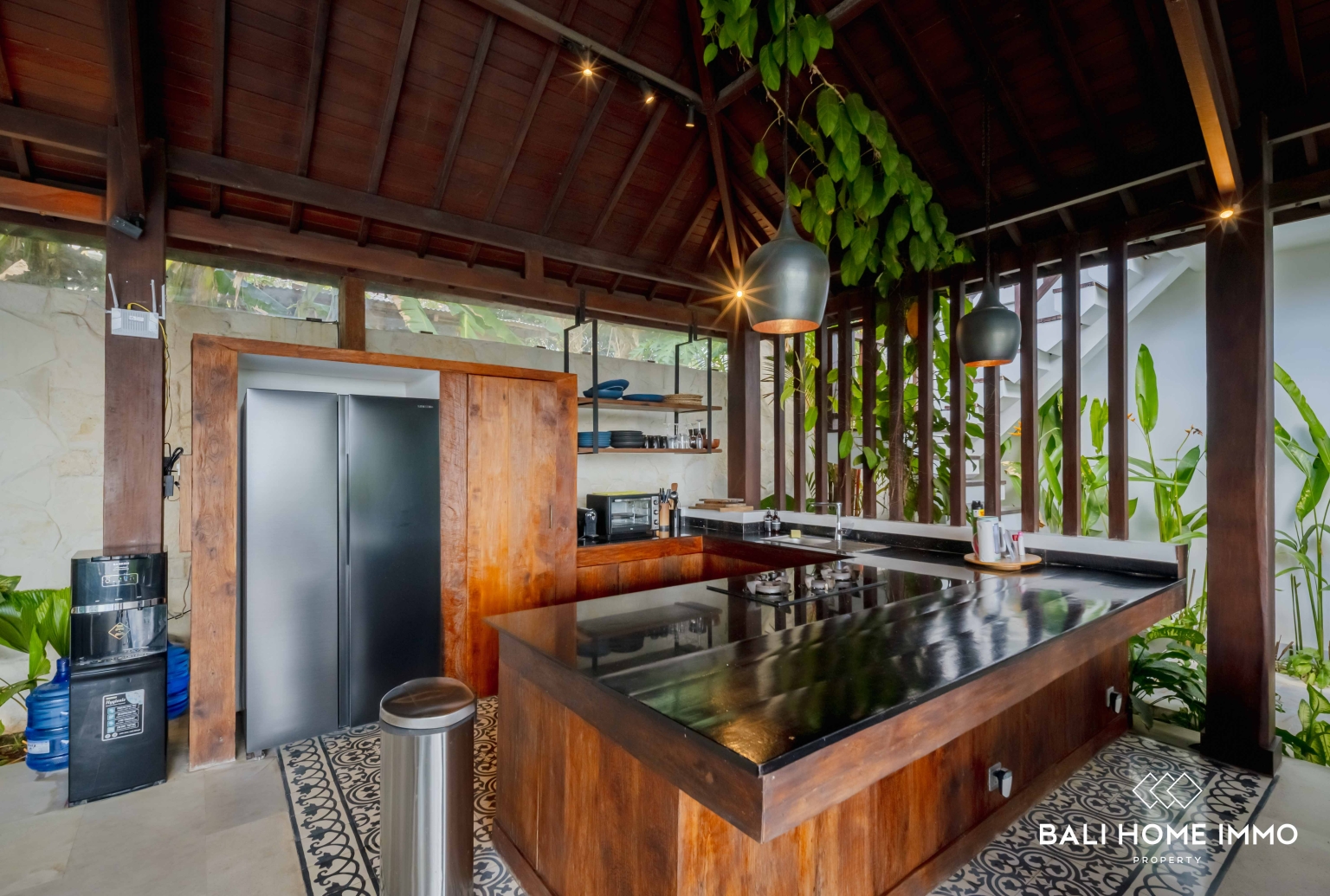 VILLA DE LUXE DE 5 CHAMBRES AVEC VUE SUR L'OCÉAN À VENDRE EN BAIL À BINGIN view 14