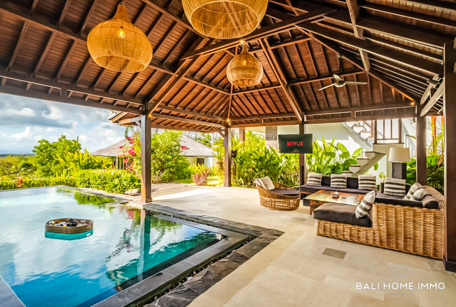 VILLA DE LUXE DE 5 CHAMBRES AVEC VUE SUR L'OCÉAN À VENDRE EN BAIL À BINGIN view 7