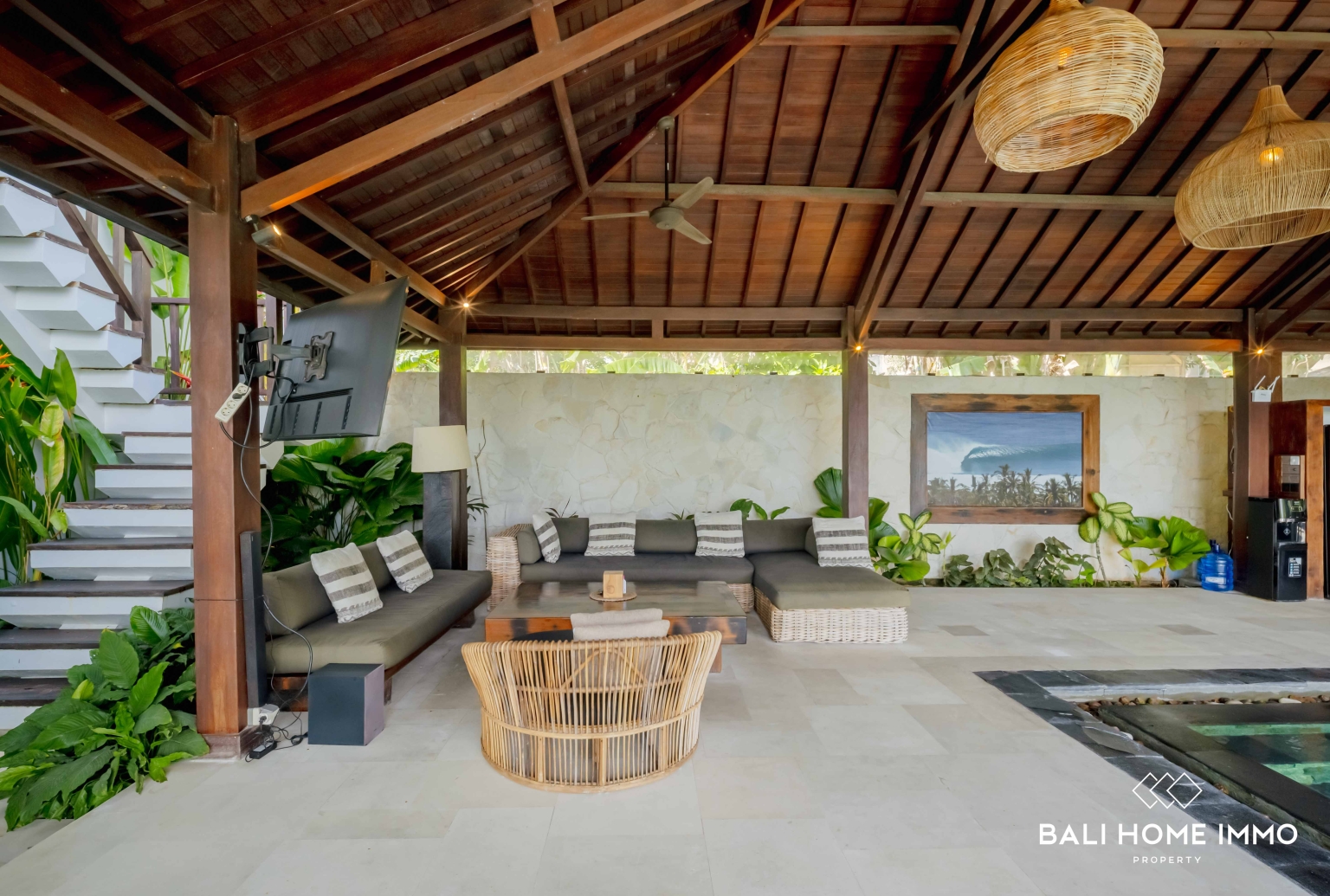 VILLA DE LUXE DE 5 CHAMBRES AVEC VUE SUR L'OCÉAN À VENDRE EN BAIL À BINGIN view 6