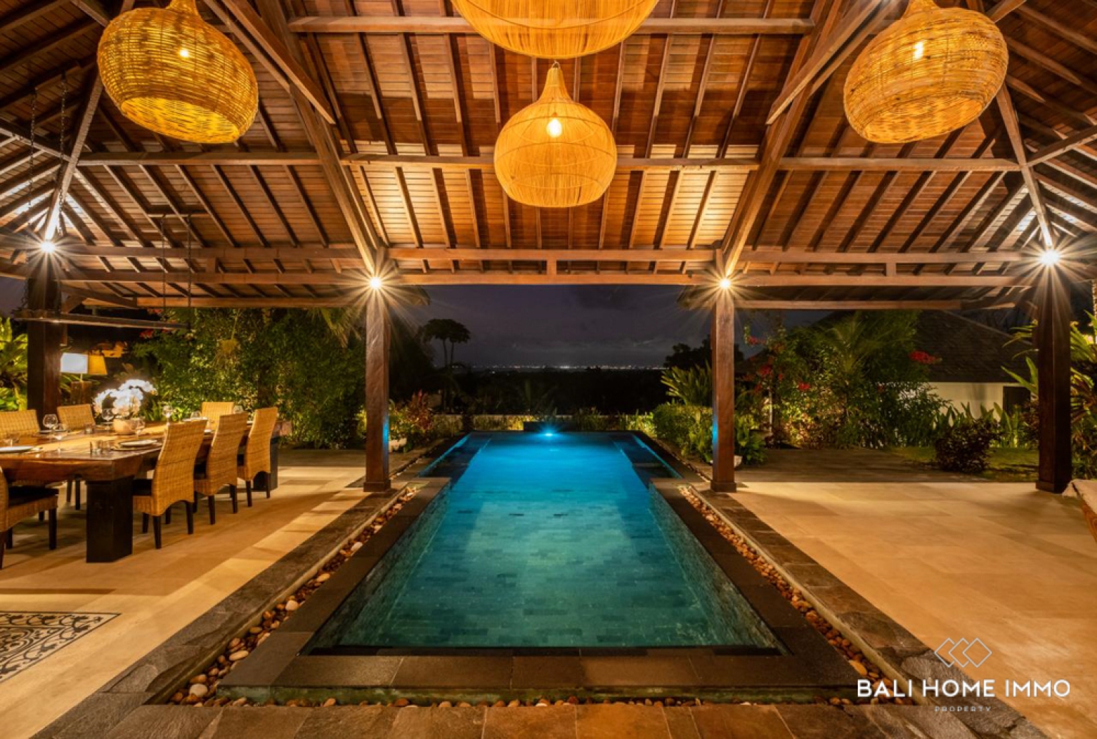 VILLA DE LUXE DE 5 CHAMBRES AVEC VUE SUR L'OCÉAN À VENDRE EN BAIL À BINGIN view 5