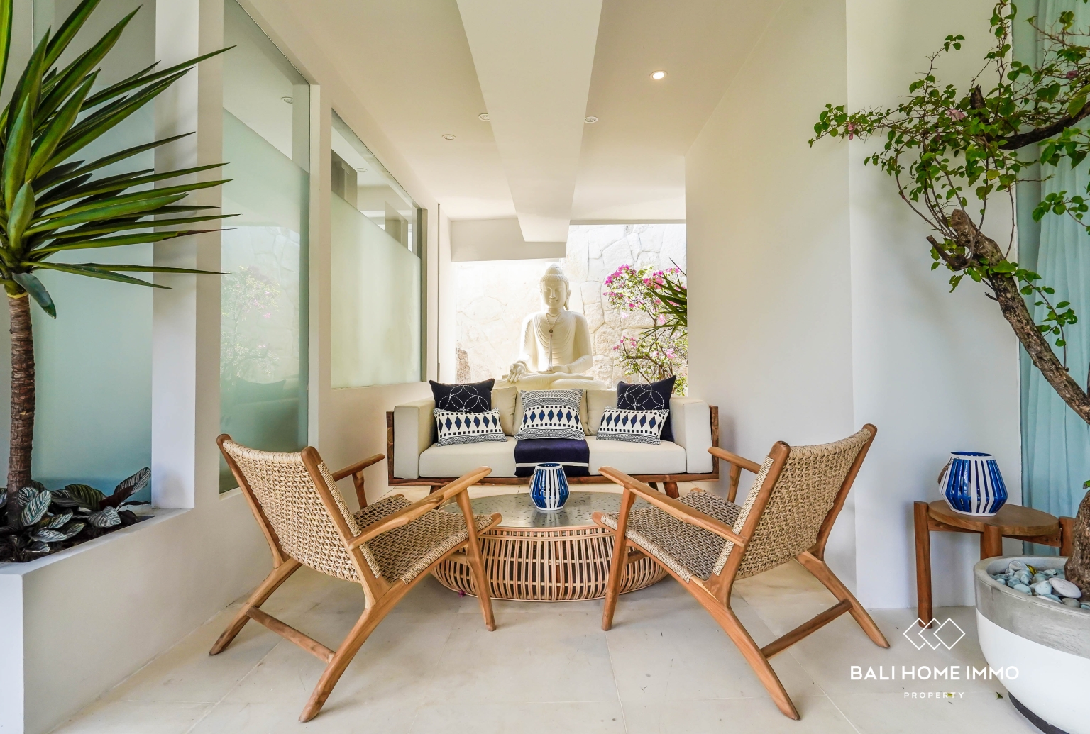 Luxury 6-Bedroom Family Villa with Private Pool or Yearly Rental in Berawa view 9
