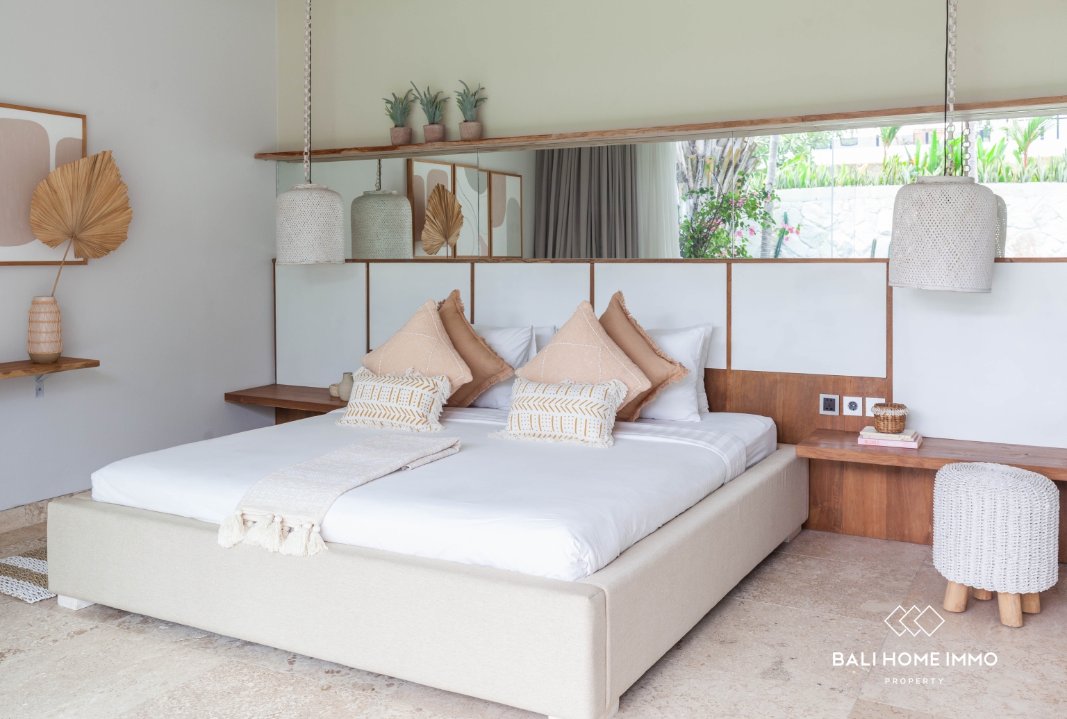 Luxury 6-Bedroom Family Villa with Private Pool or Yearly Rental in Berawa view 11