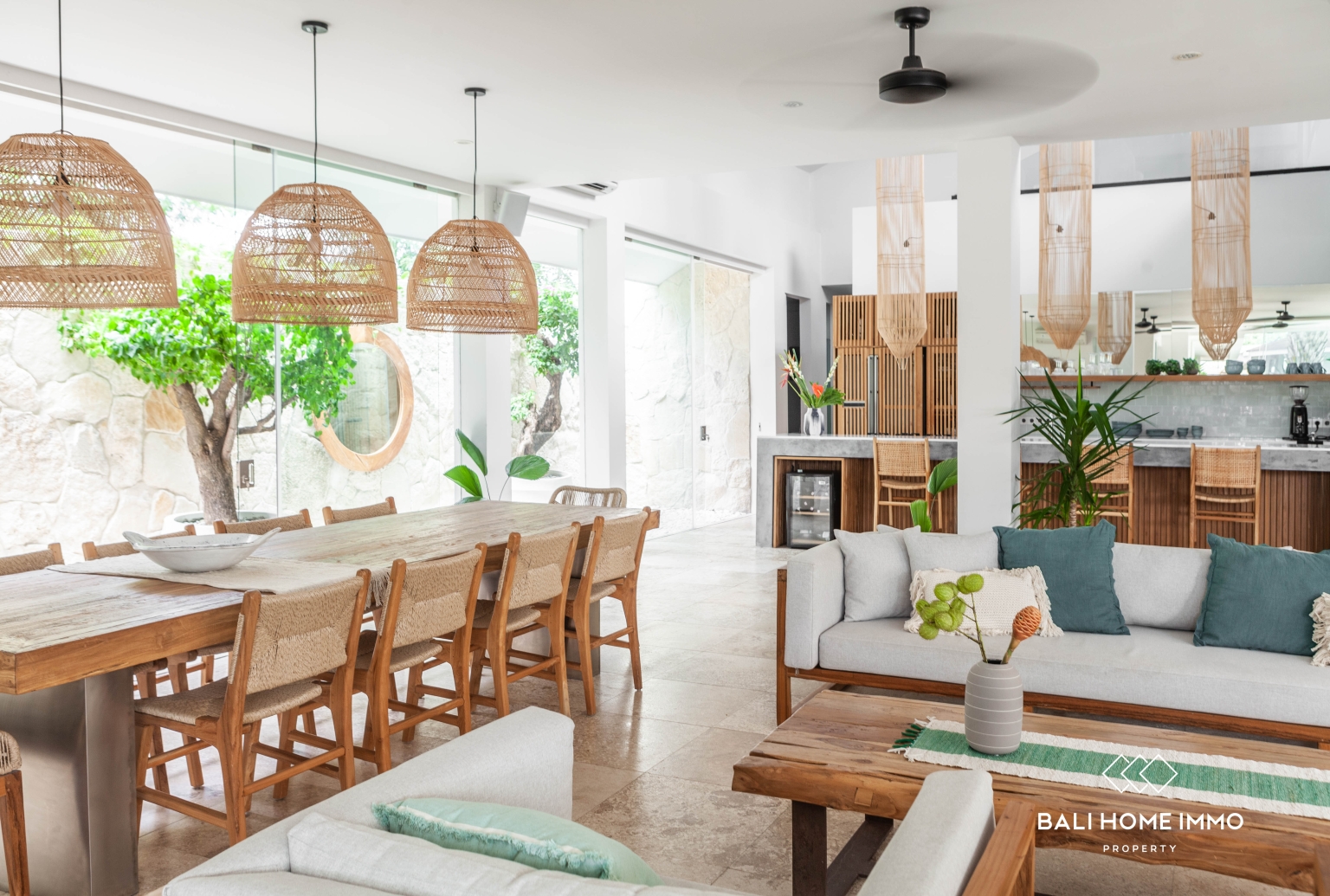 Luxury 6-Bedroom Family Villa with Private Pool or Yearly Rental in Berawa view 5
