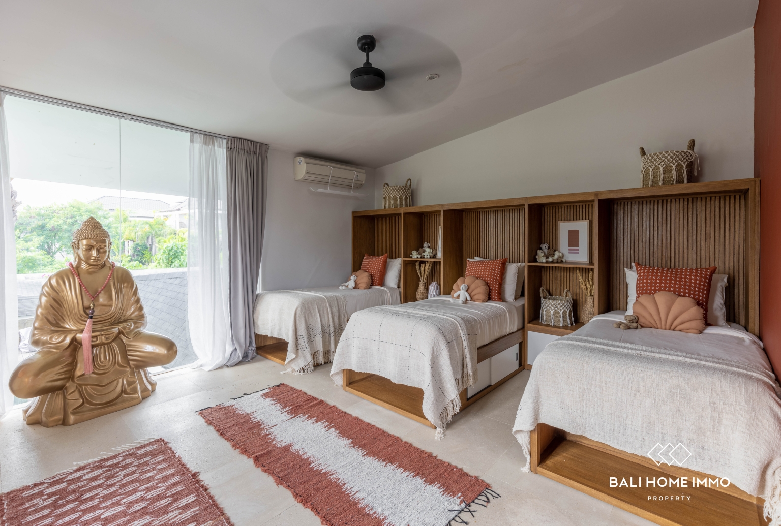 Luxury 6-Bedroom Family Villa with Private Pool or Yearly Rental in Berawa view 16