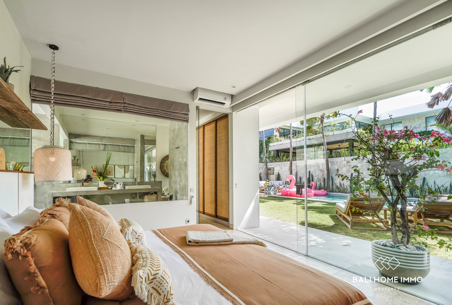 Luxury 6-Bedroom Family Villa with Private Pool or Yearly Rental in Berawa view 10