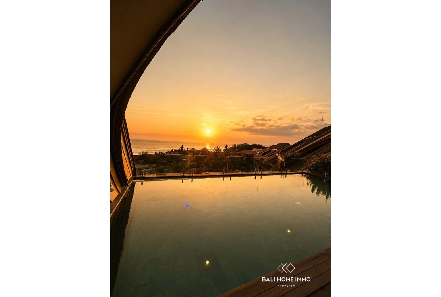 Villa Penthouse Mewah 3 Kamar untuk Dijual dengan Status Hak Sewa di Canggu Bali view 19