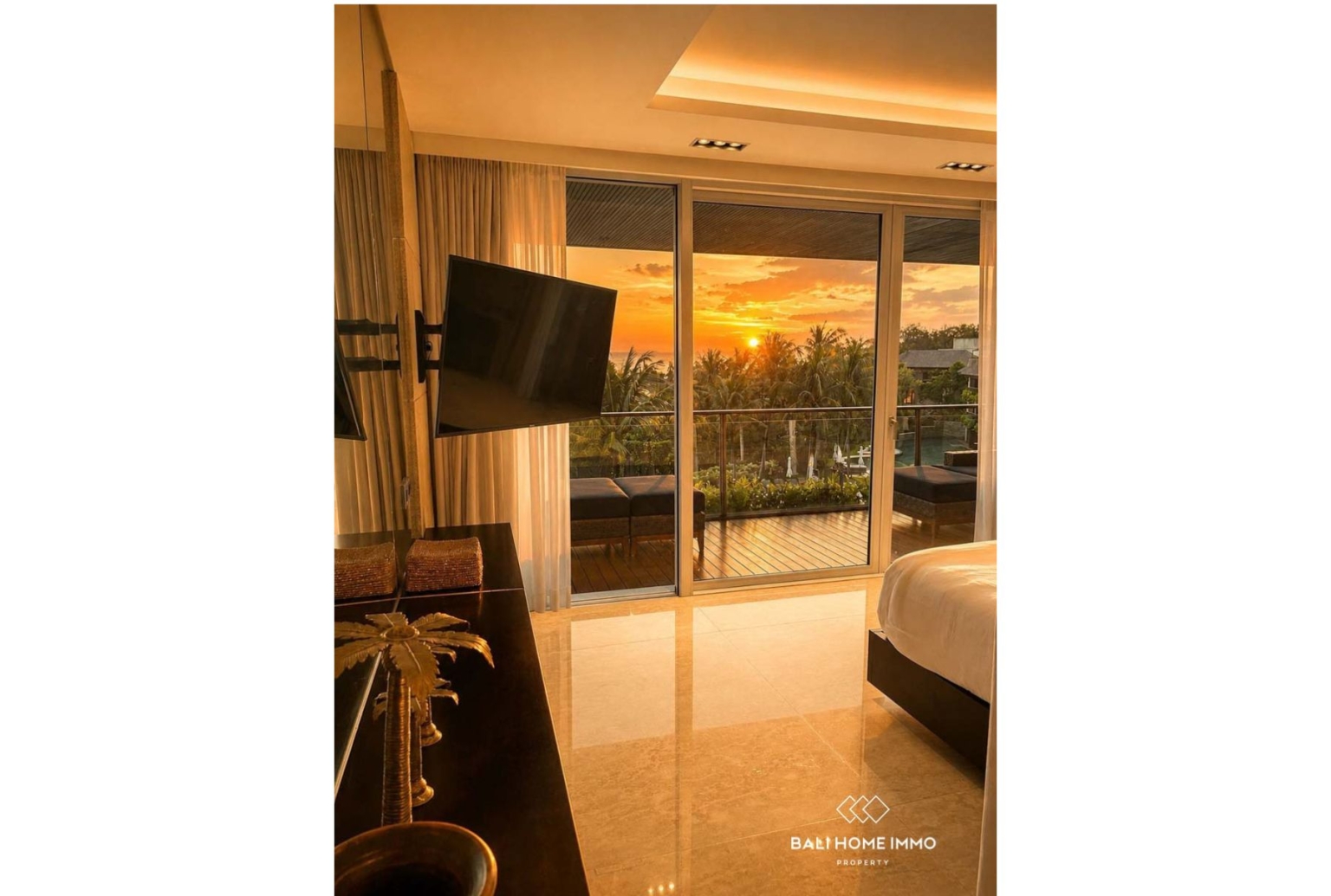 Villa Penthouse Mewah 3 Kamar untuk Dijual dengan Status Hak Sewa di Canggu Bali view 8