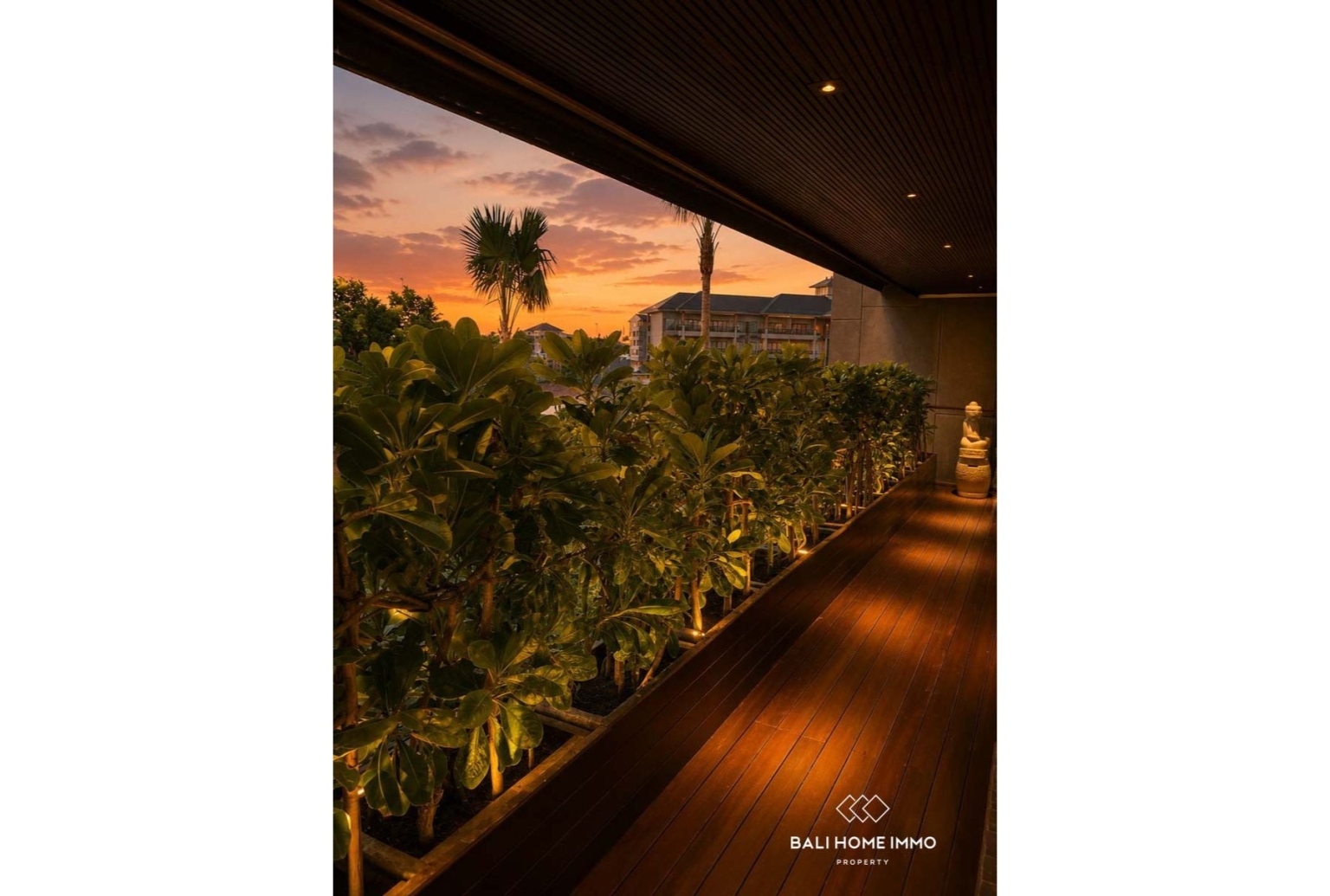 Villa Penthouse Mewah 3 Kamar untuk Dijual dengan Status Hak Sewa di Canggu Bali view 23