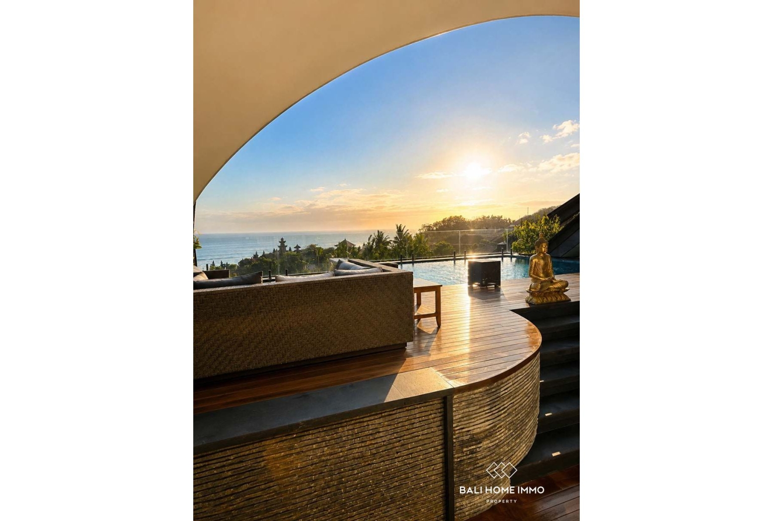 Villa Penthouse Mewah 3 Kamar untuk Dijual dengan Status Hak Sewa di Canggu Bali view 17