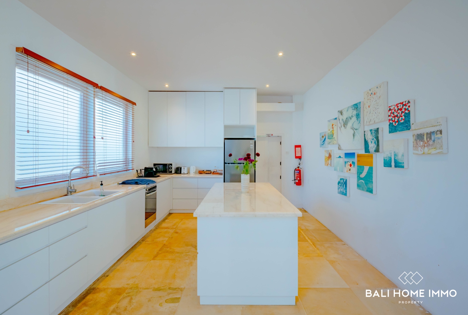 Majestic 10 Bedroom Cliffside Estate with Panoramic Ocean Views view 18