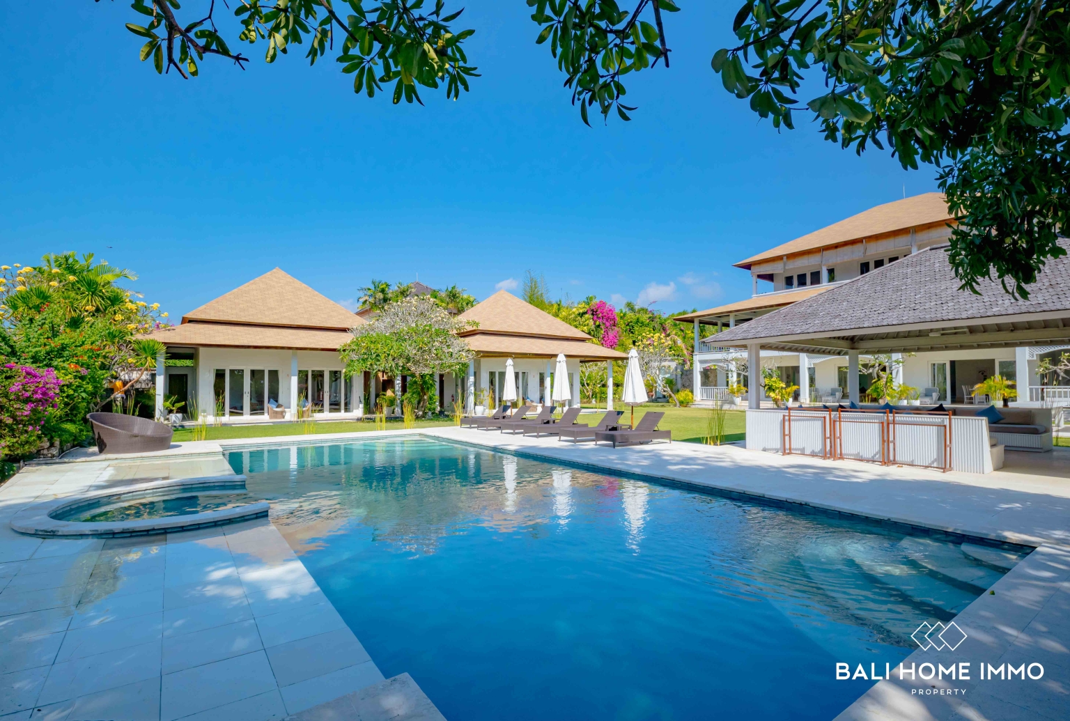 Majestic 10 Bedroom Cliffside Estate with Panoramic Ocean Views view 31