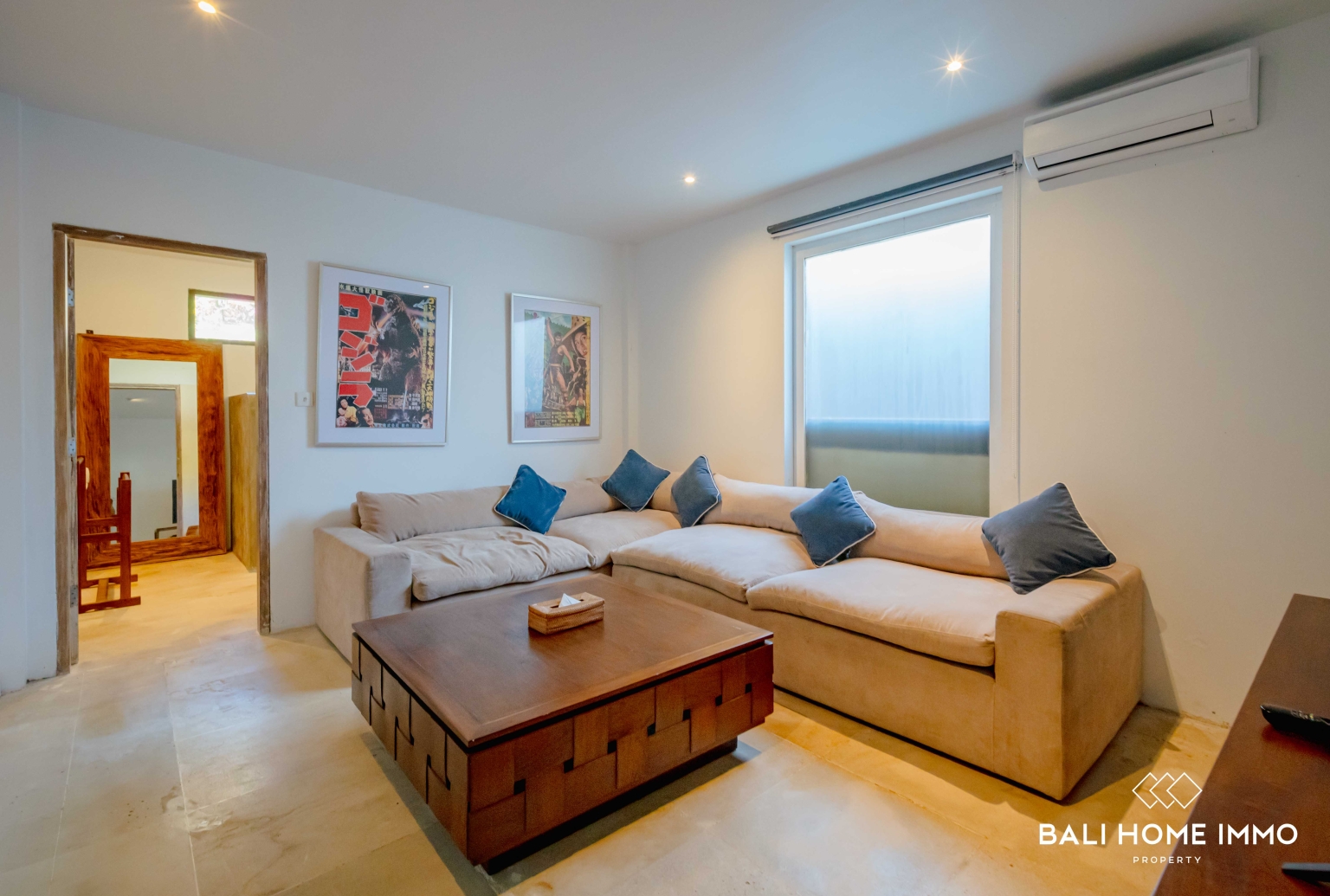 Majestic 10 Bedroom Cliffside Estate with Panoramic Ocean Views view 9