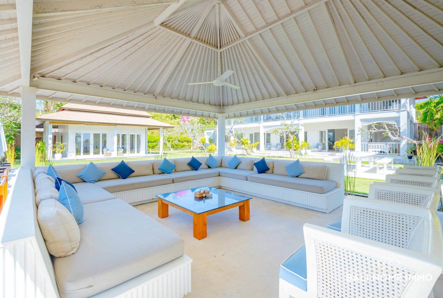 Majestic 10 Bedroom Cliffside Estate with Panoramic Ocean Views view 12