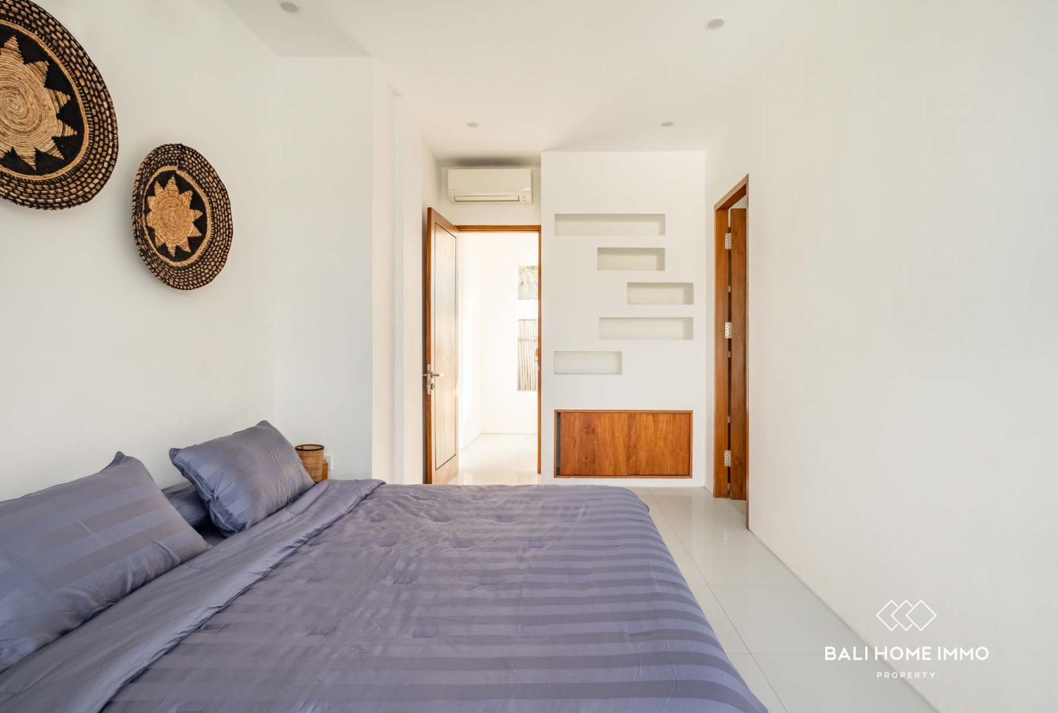 Mediterranean Tropical 4 Bedroom Villa for Sale and Rental in Canggu Bali view 11