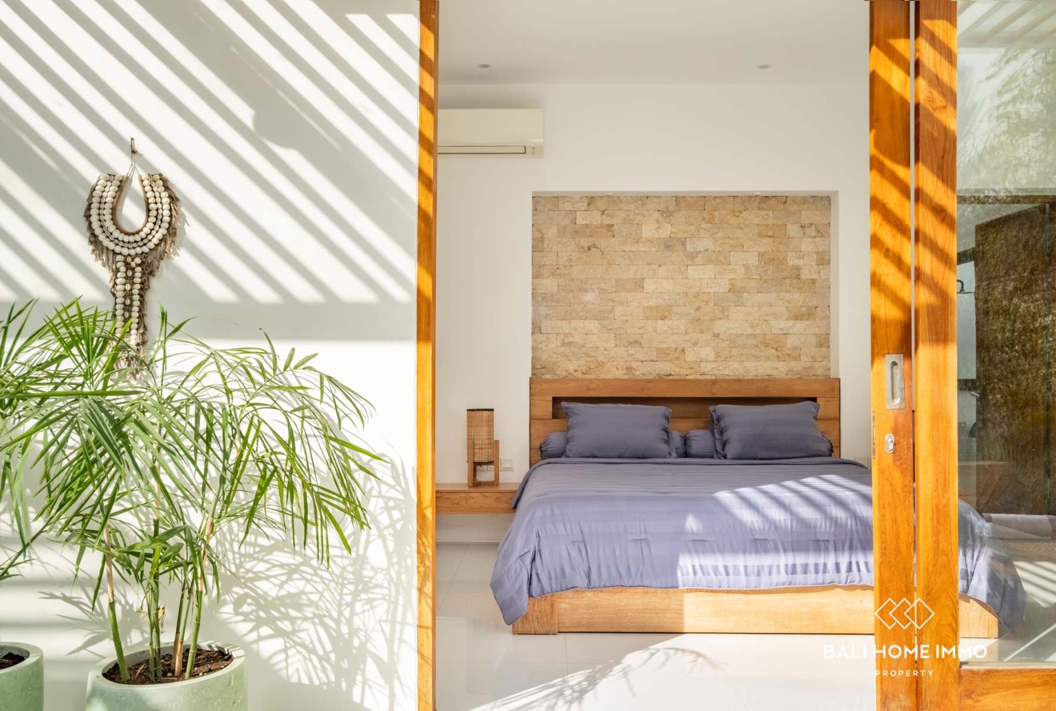 Mediterranean Tropical 4 Bedroom Villa for Sale and Rental in Canggu Bali view 9