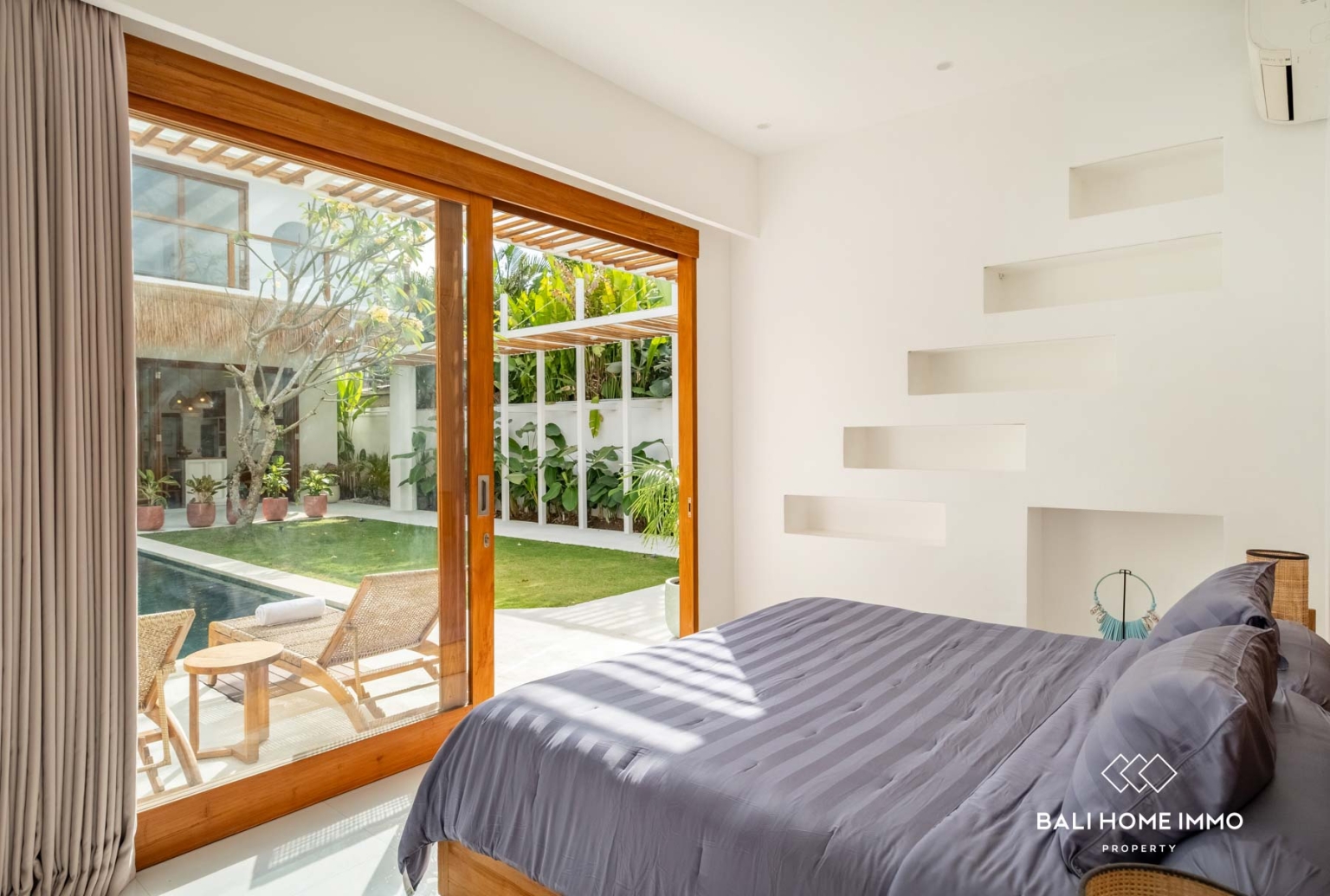 Mediterranean Tropical 4 Bedroom Villa for Sale and Rental in Canggu Bali view 12
